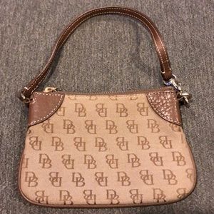 Dooney & Bourke brown logo wristlet